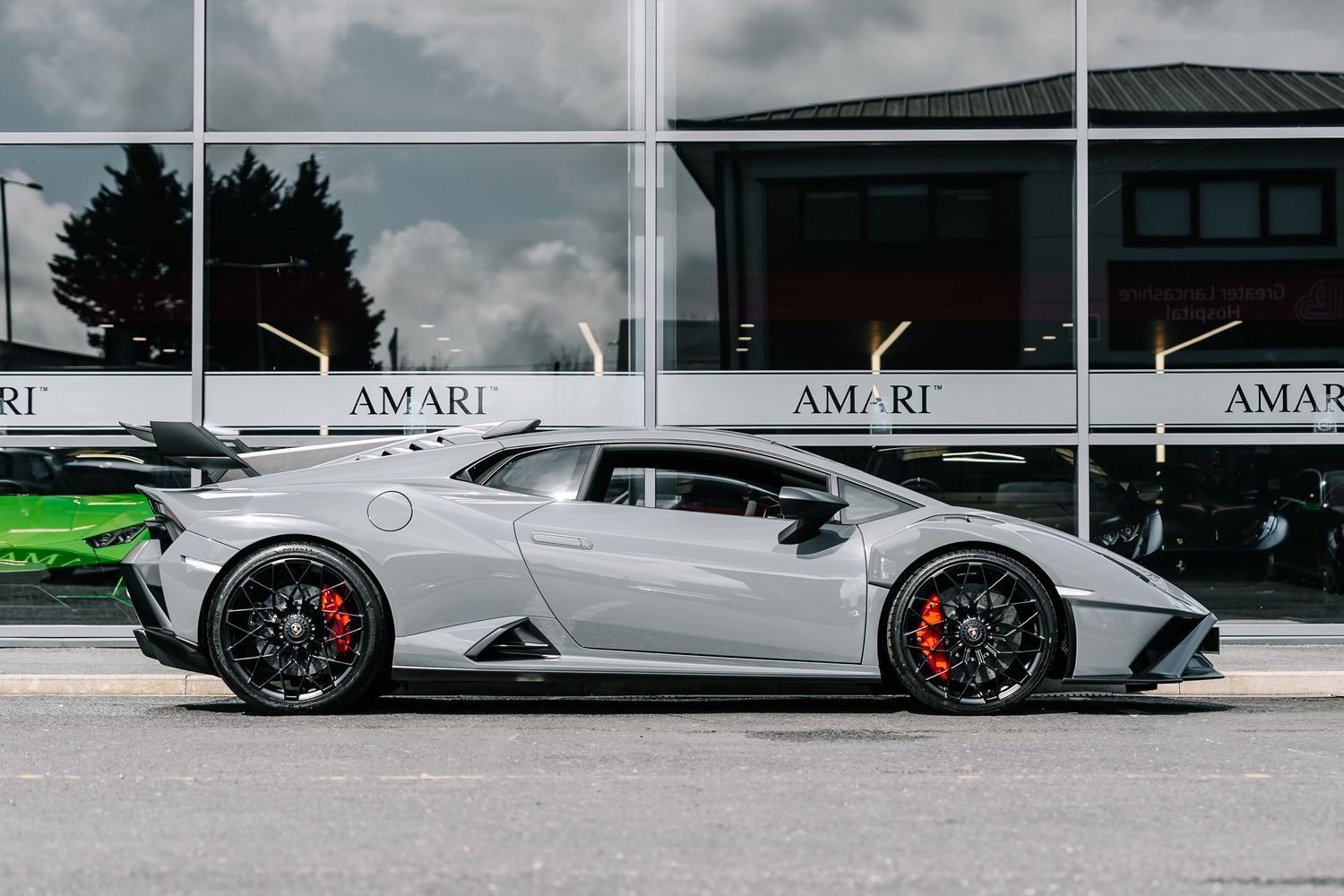 Lamborghini Huracan STO