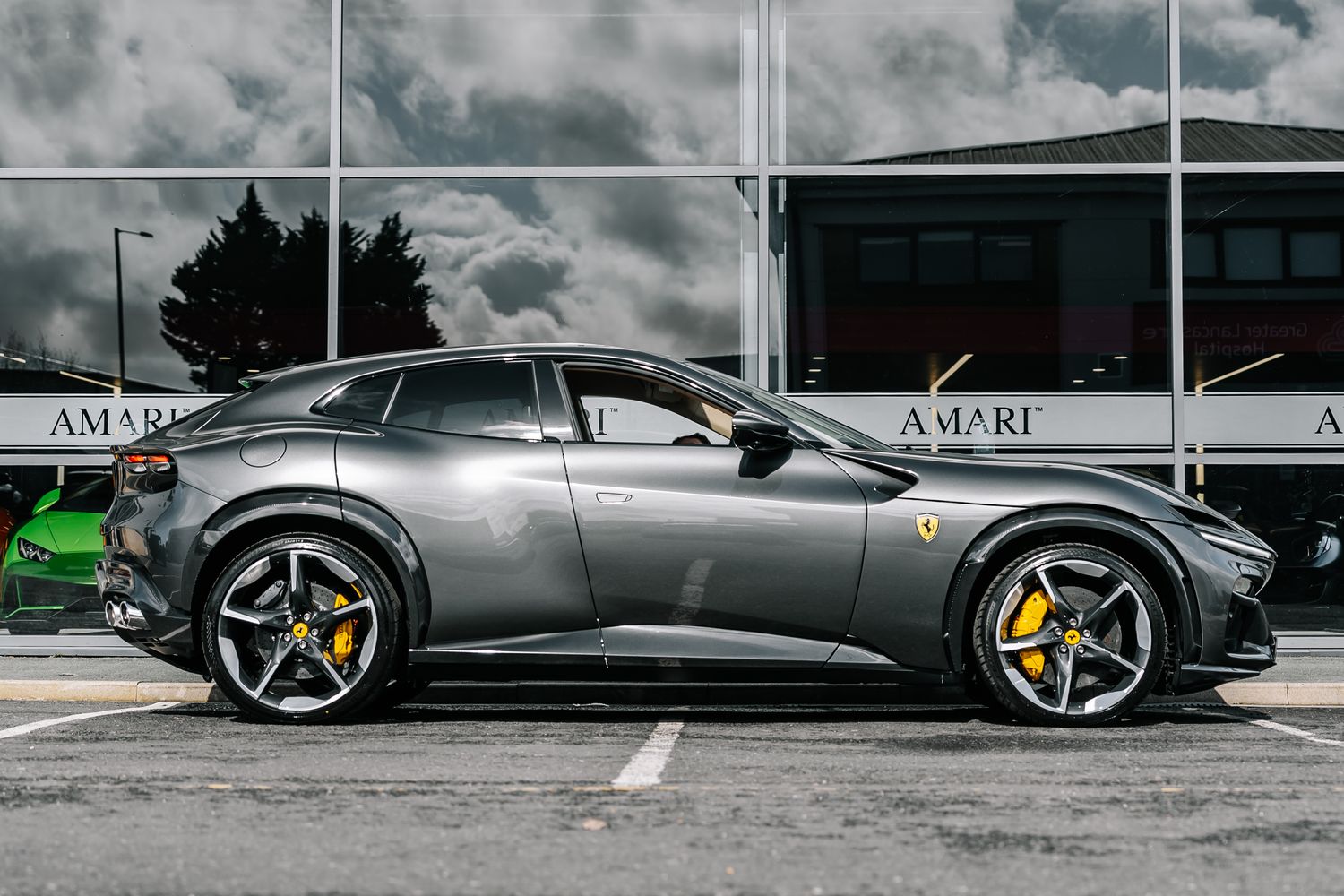 Ferrari Purosangue 6.5 V12