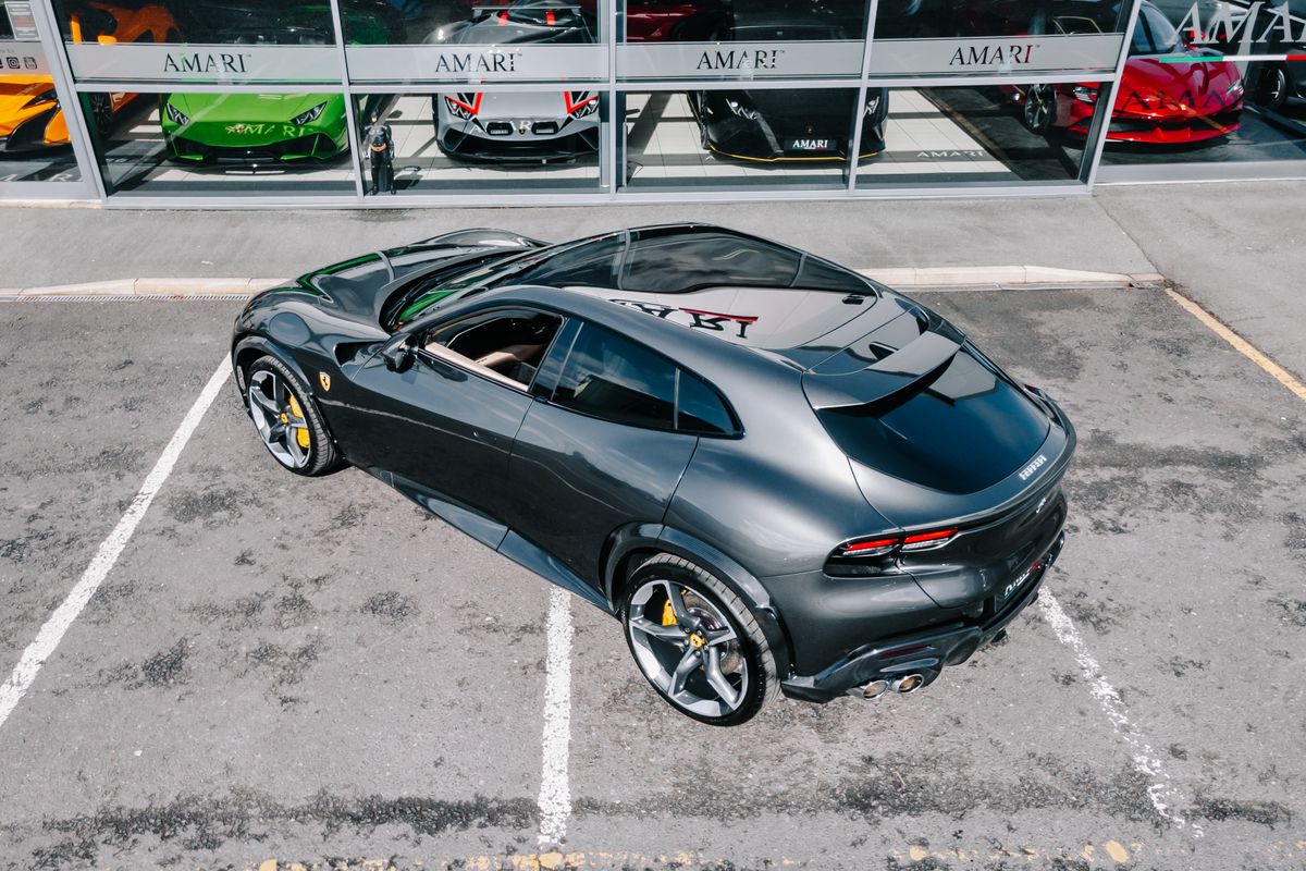 Ferrari Purosangue 6.5 V12