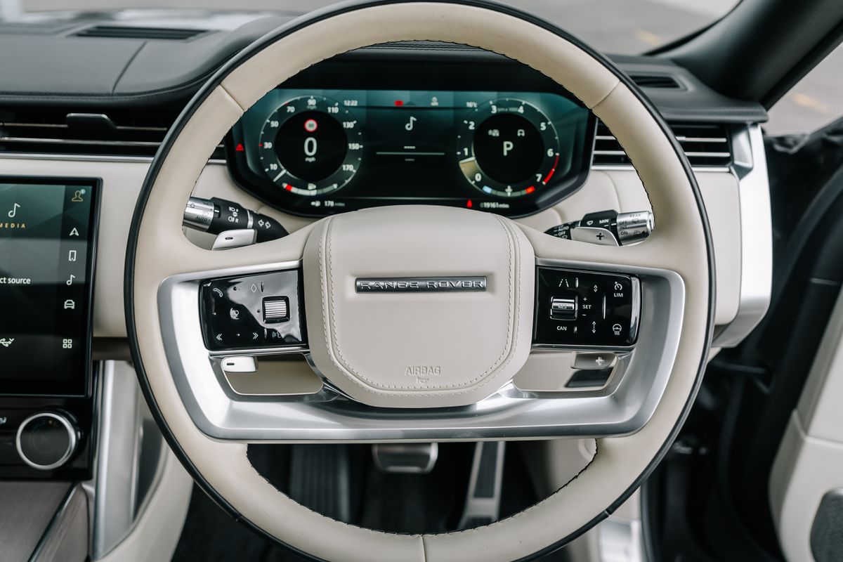Land Rover Range Rover First Edition 4.4 P530 V8