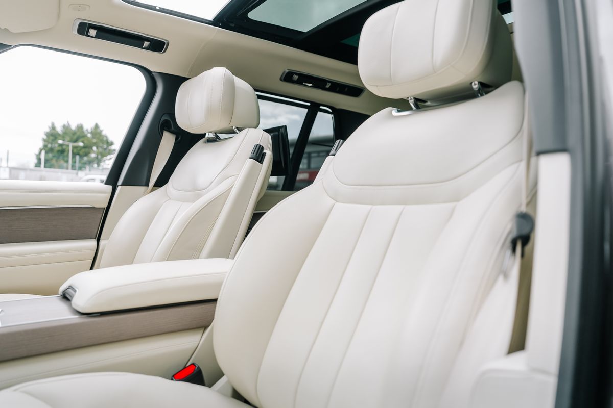 Land Rover Range Rover First Edition 4.4 P530 V8