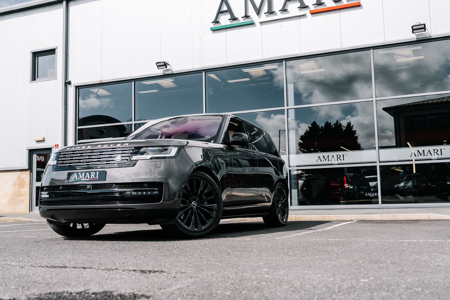 Land Rover Range Rover First Edition 4.4 P530 V8