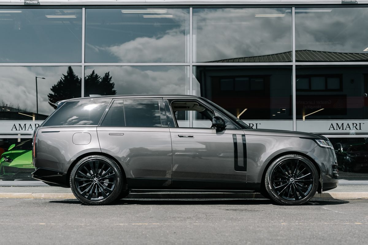 Land Rover Range Rover First Edition 4.4 P530 V8