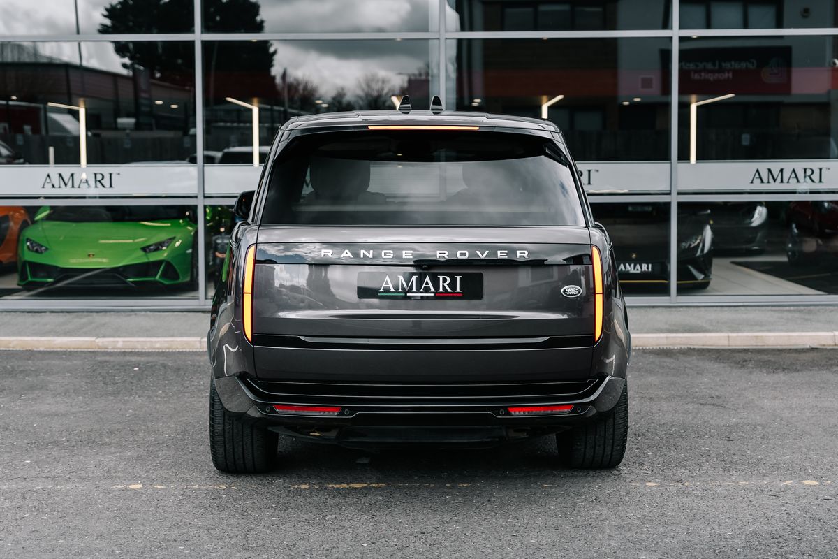 Land Rover Range Rover First Edition 4.4 P530 V8
