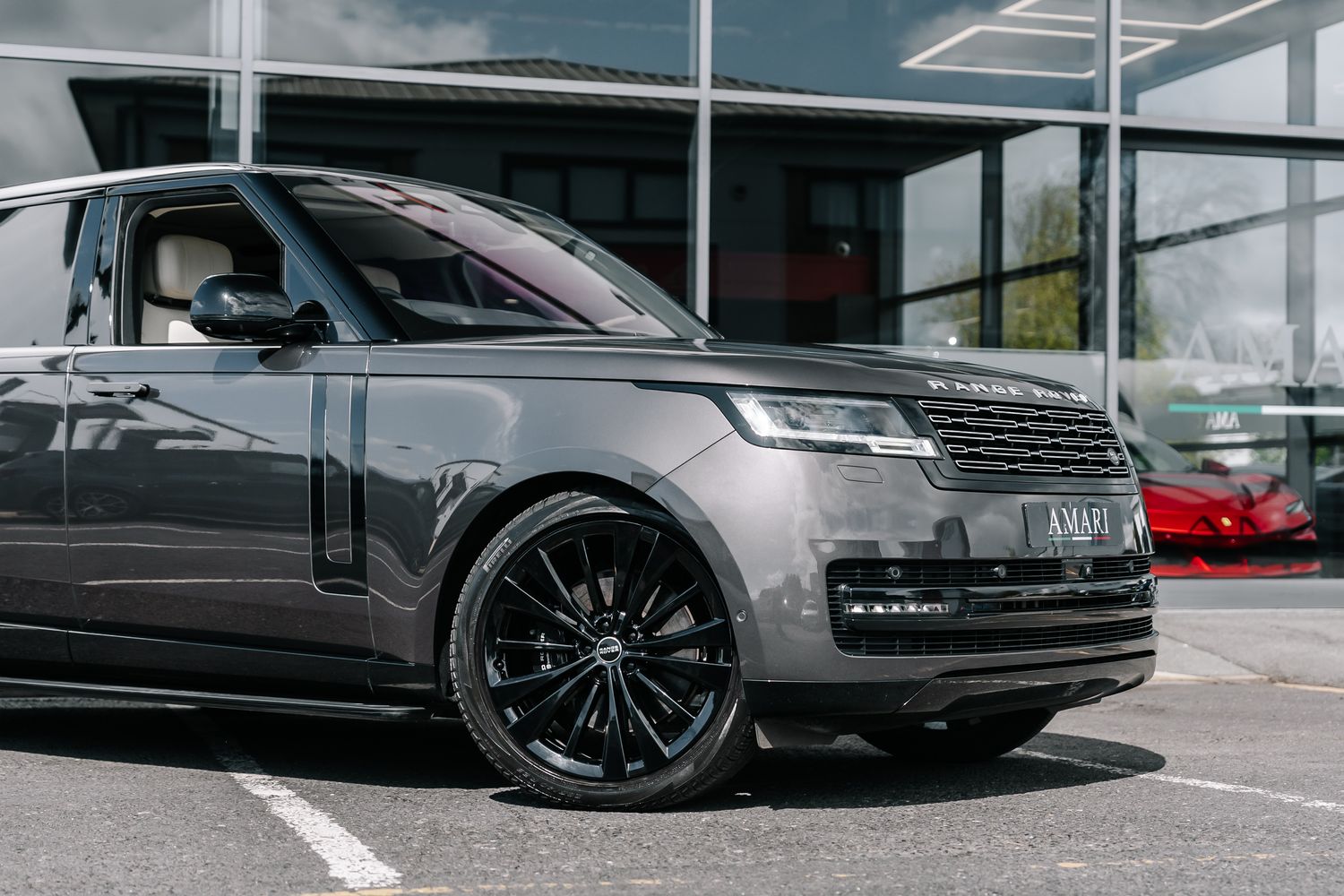 Land Rover Range Rover First Edition 4.4 P530 V8