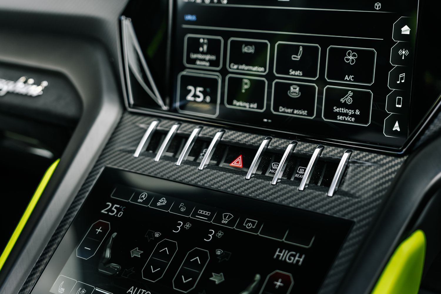 Lamborghini Urus Graphite Capsule