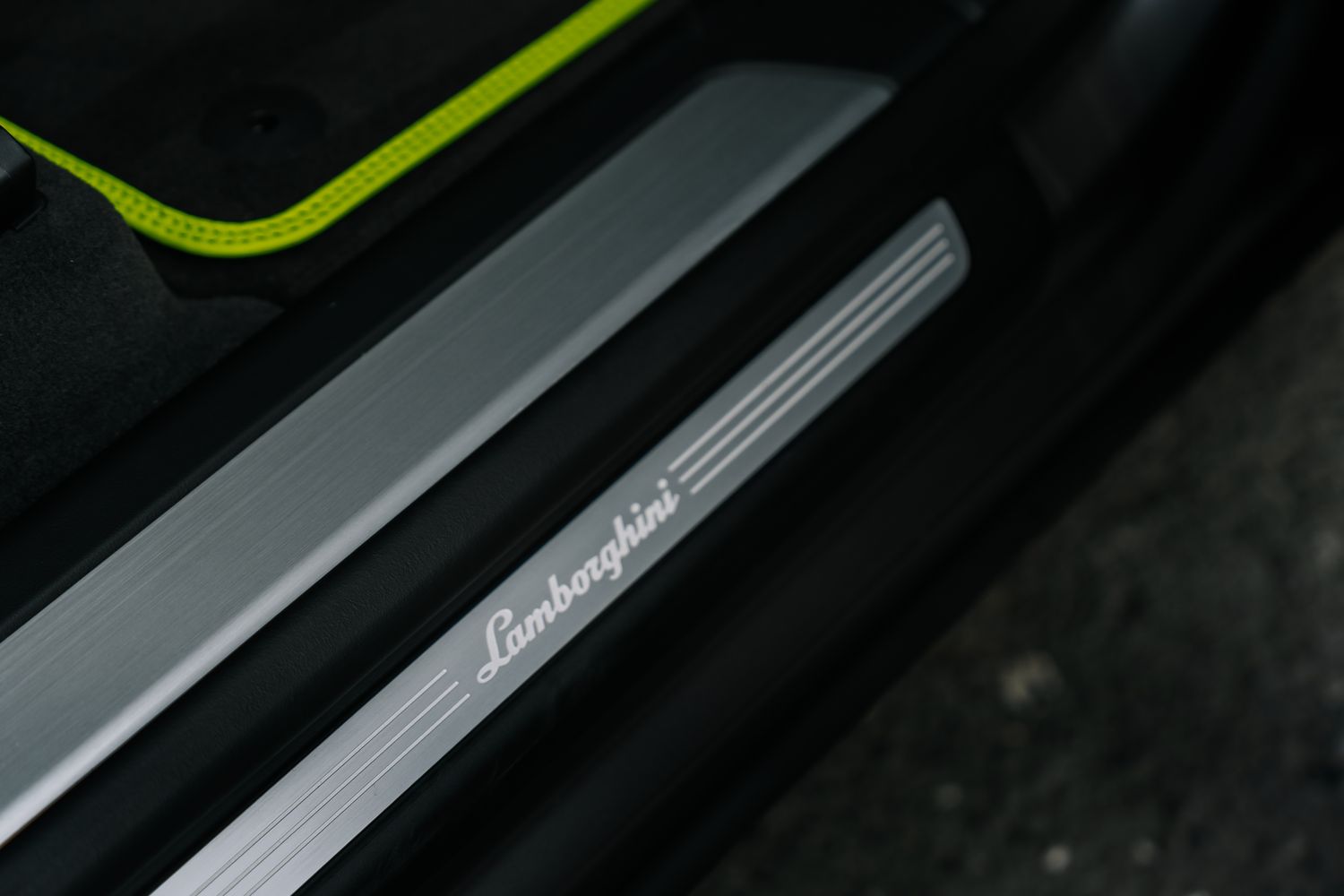 Lamborghini Urus Graphite Capsule