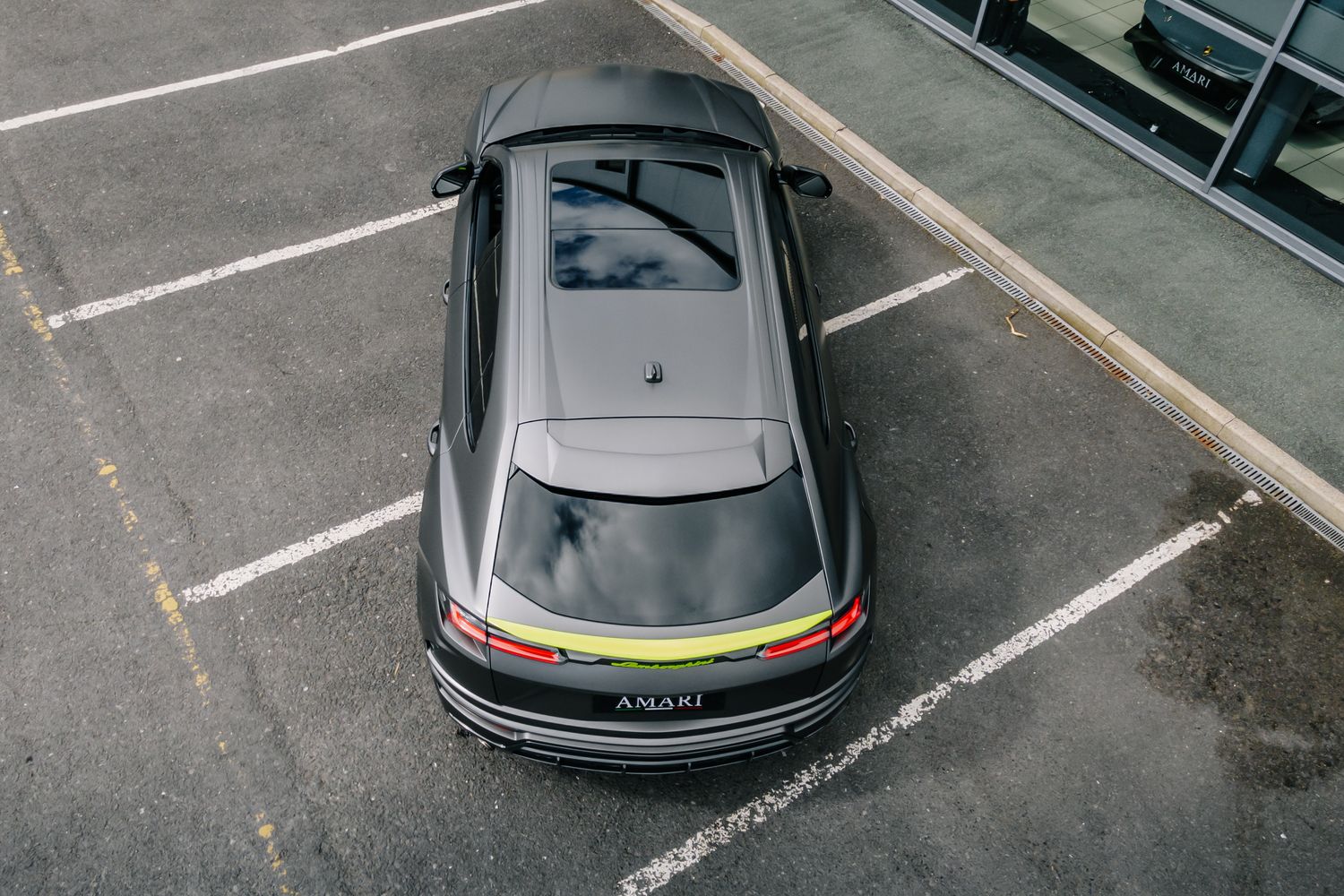 Lamborghini Urus Graphite Capsule