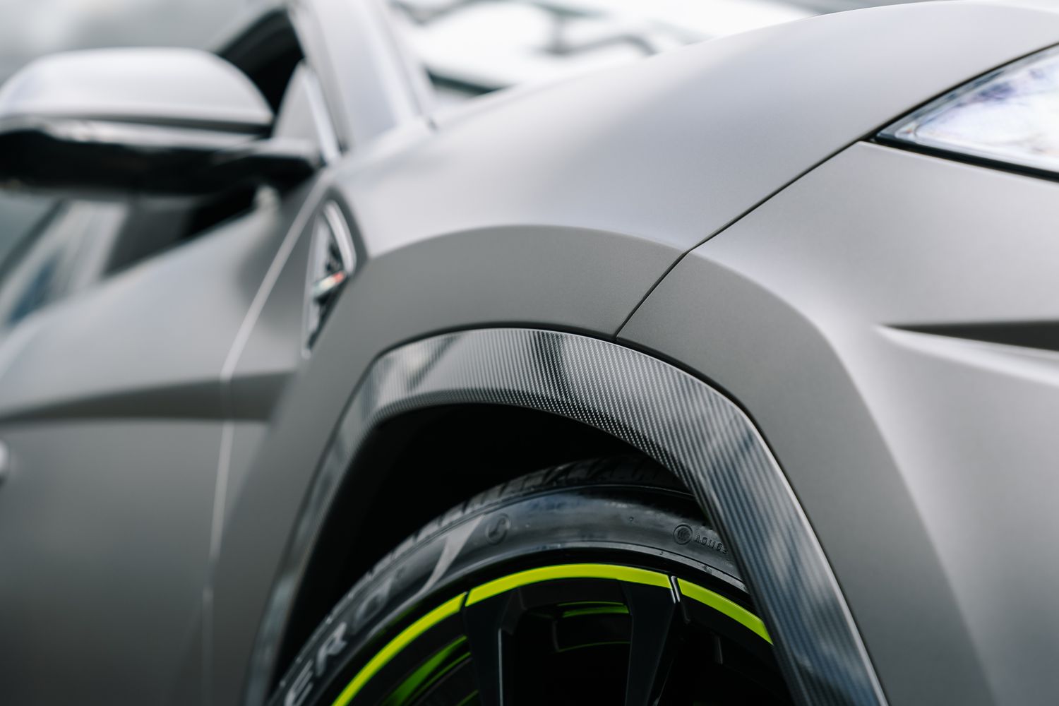 Lamborghini Urus Graphite Capsule