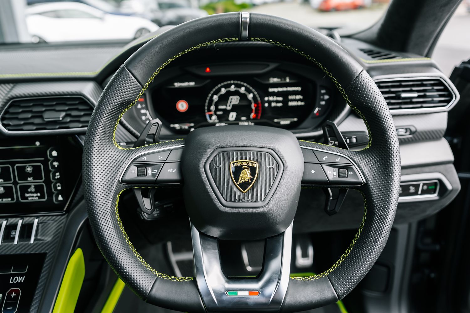 Lamborghini Urus Graphite Capsule