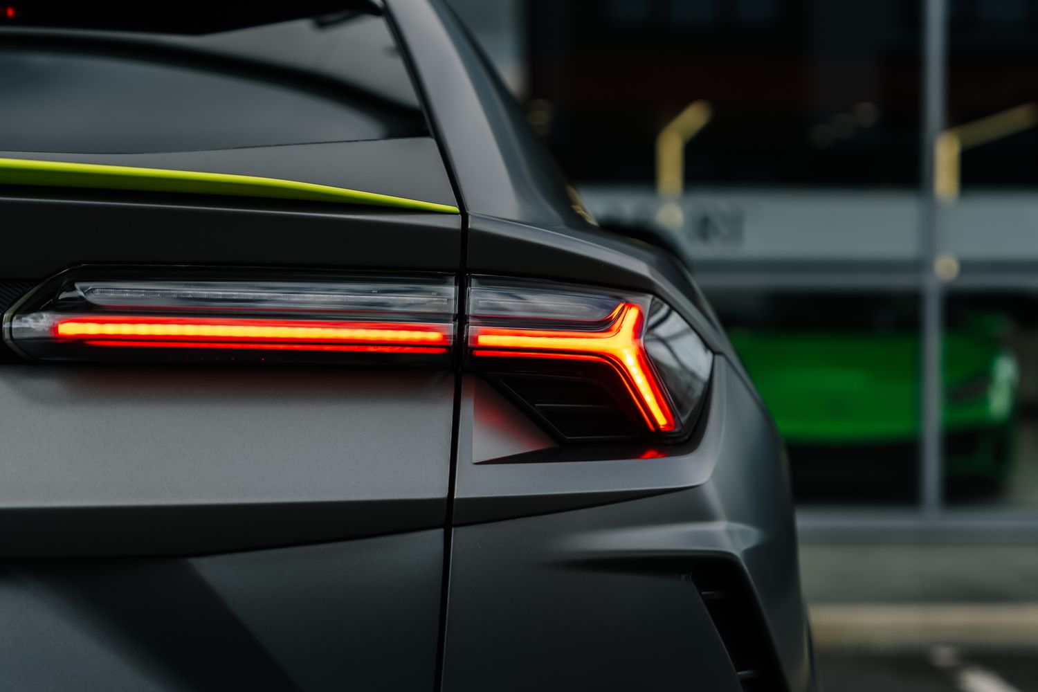 Lamborghini Urus Graphite Capsule