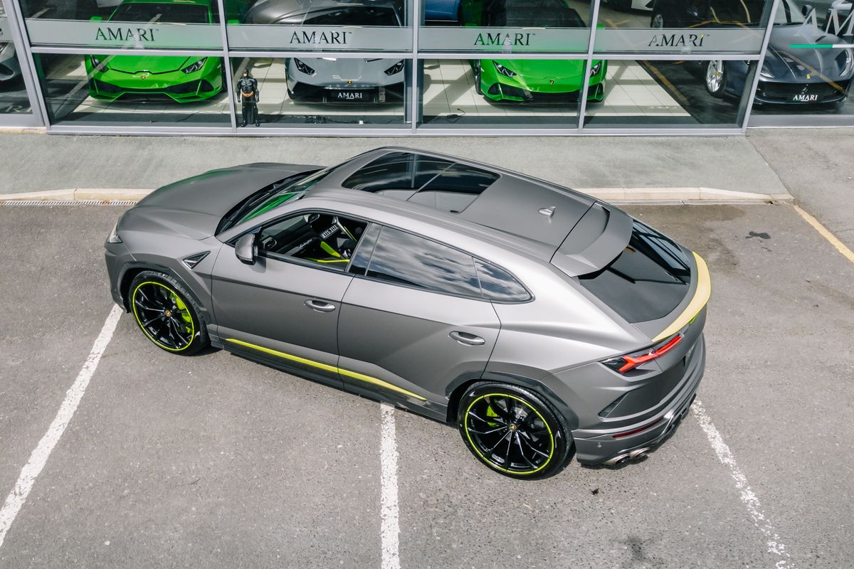 Lamborghini Urus Graphite Capsule