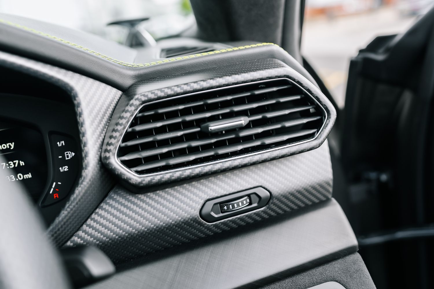 Lamborghini Urus Graphite Capsule