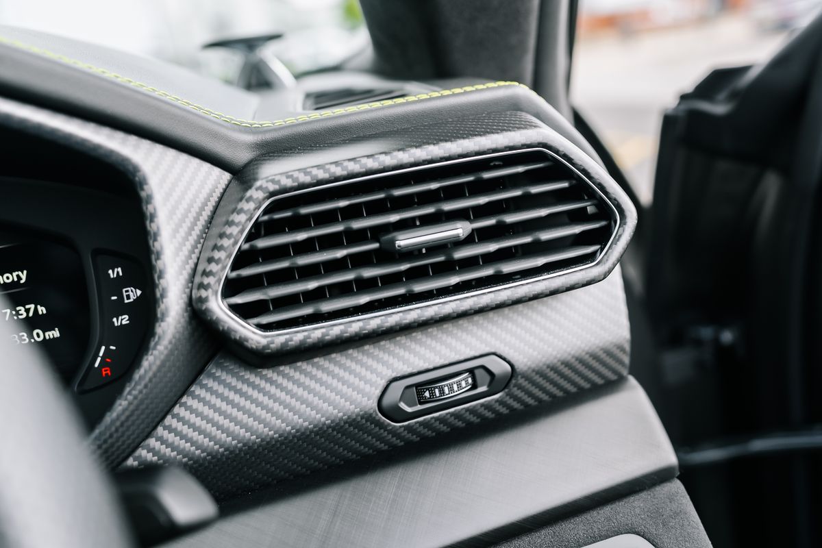Lamborghini Urus Graphite Capsule
