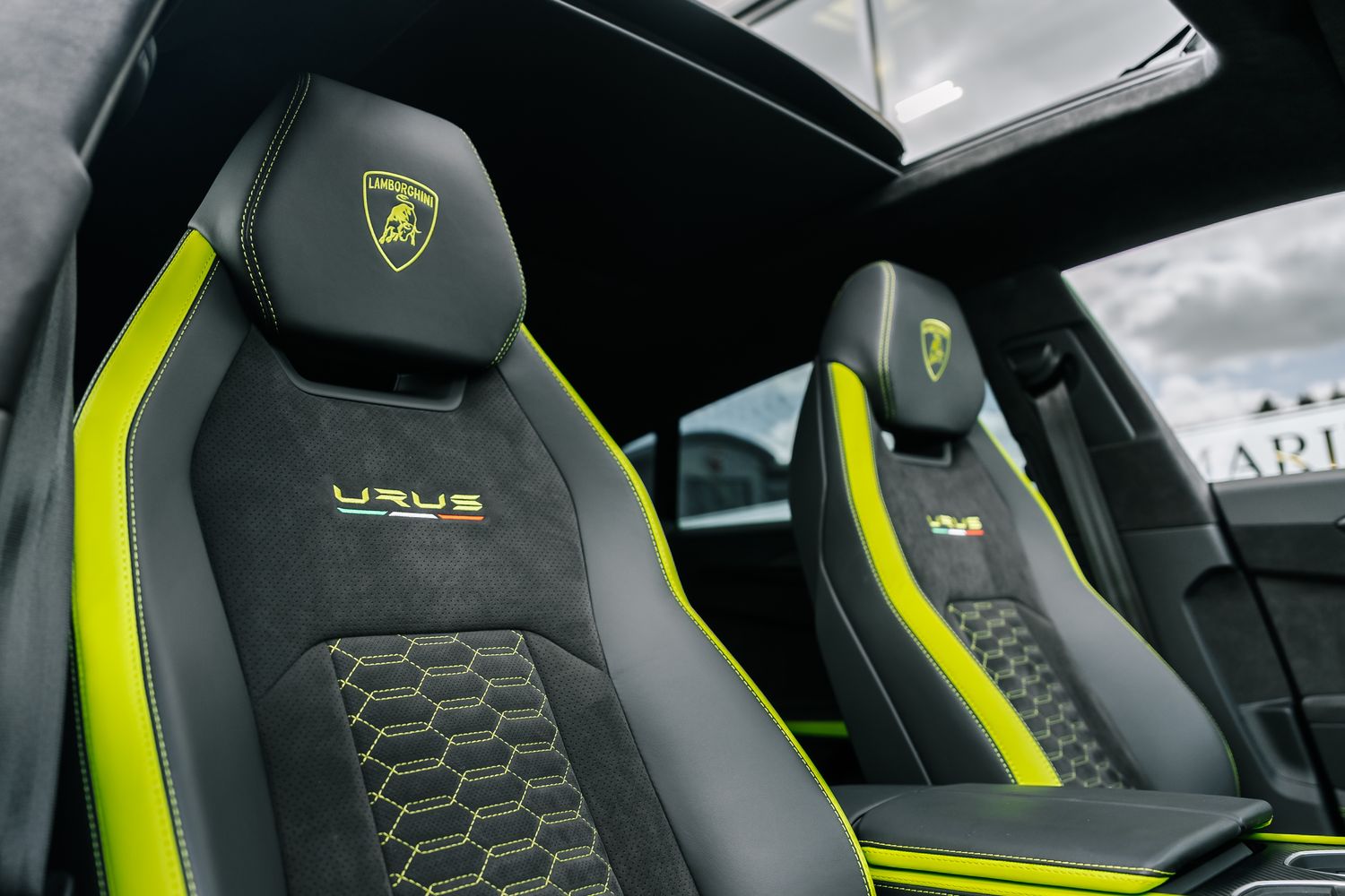 Lamborghini Urus Graphite Capsule