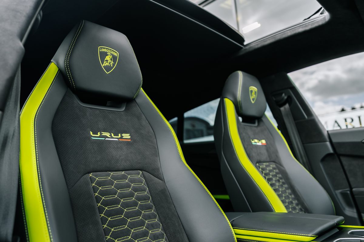 Lamborghini Urus Graphite Capsule