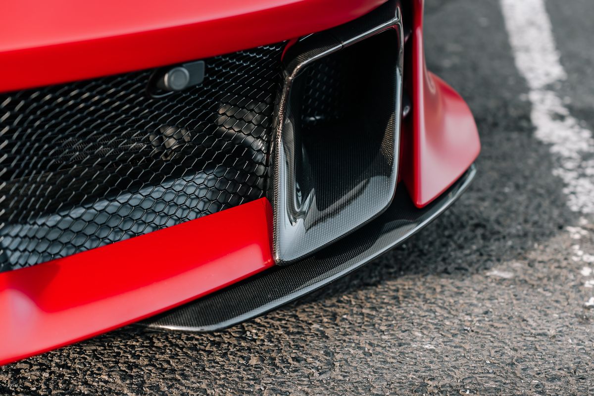 Ferrari 812 Competizione