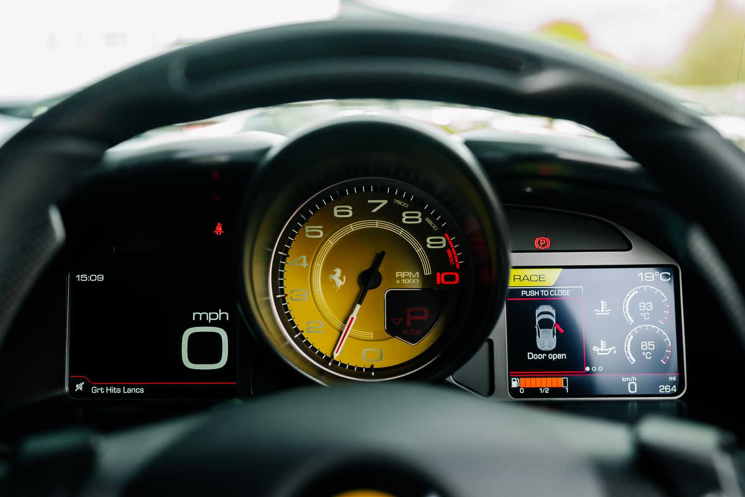 Ferrari 812 Competizione