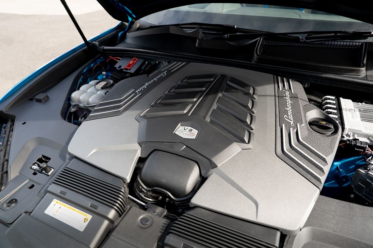 LAMBORGHINI URUS V8 S S