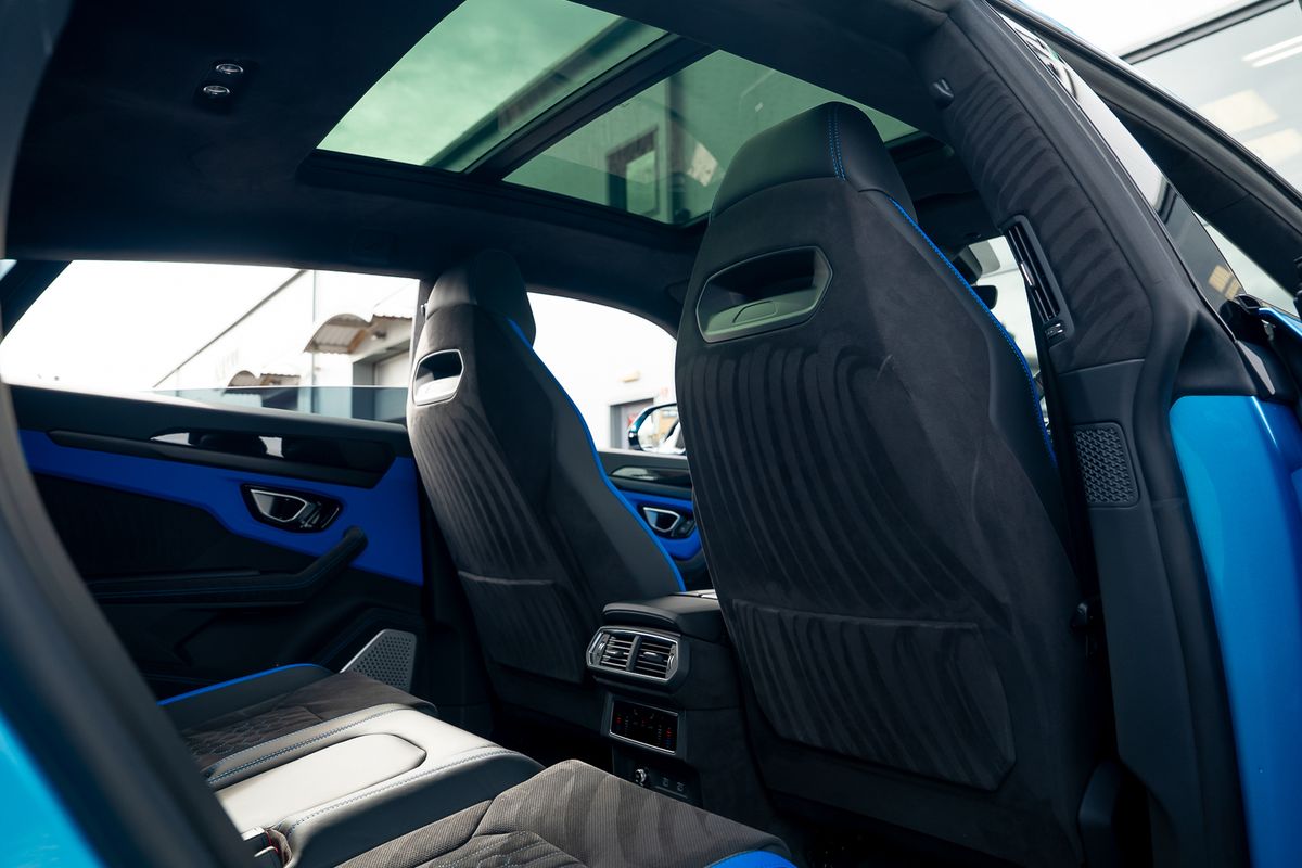 LAMBORGHINI URUS V8 S S