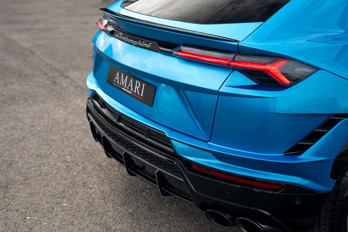 LAMBORGHINI URUS V8 S S
