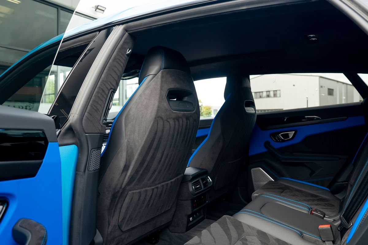 LAMBORGHINI URUS V8 S S