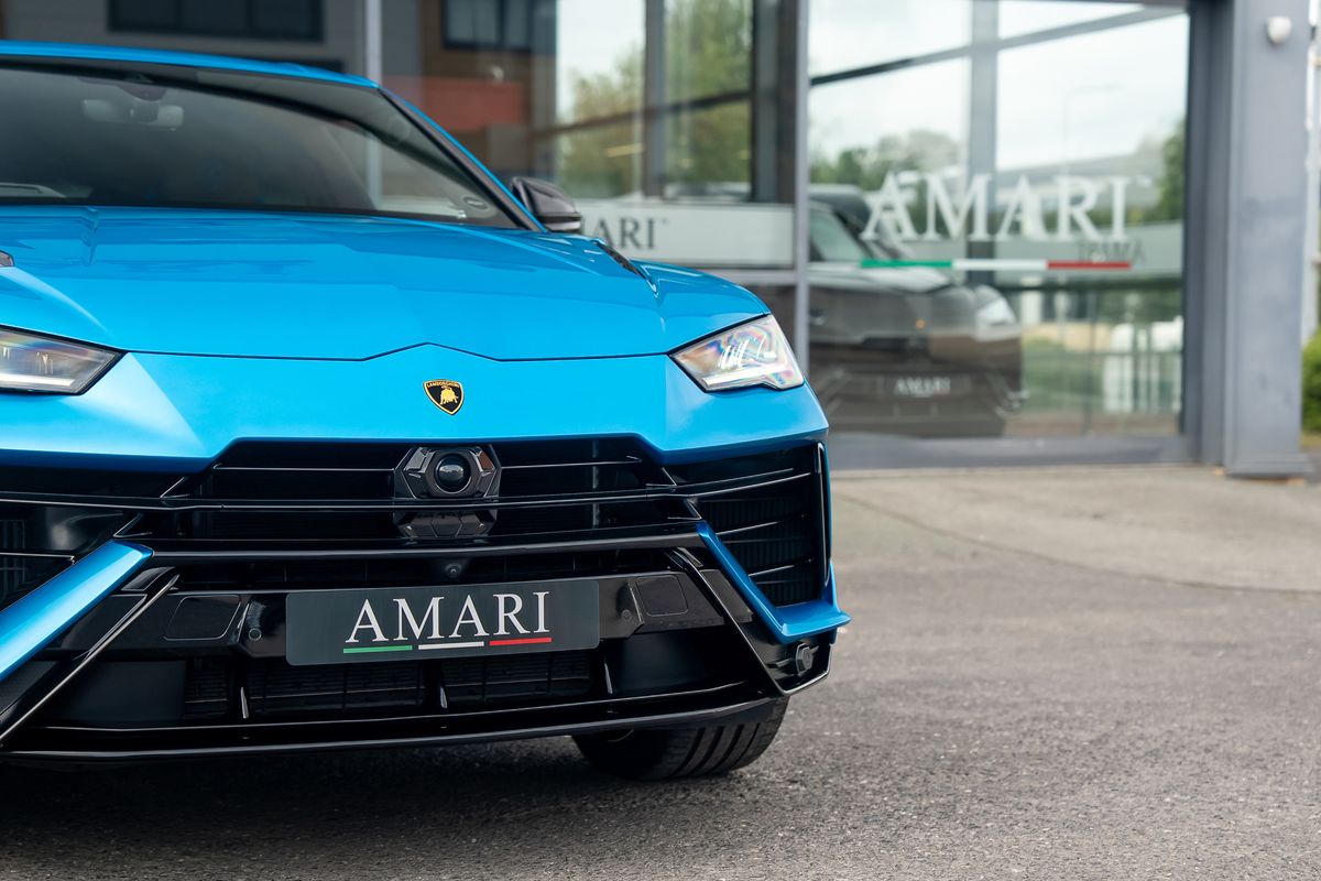 LAMBORGHINI URUS V8 S S