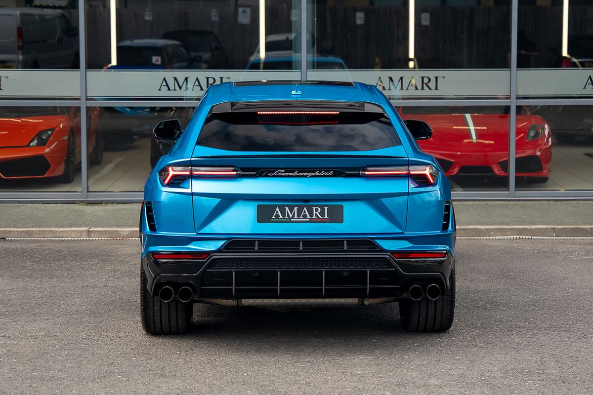 LAMBORGHINI URUS V8 S S