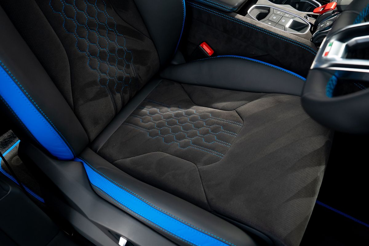 LAMBORGHINI URUS V8 S S