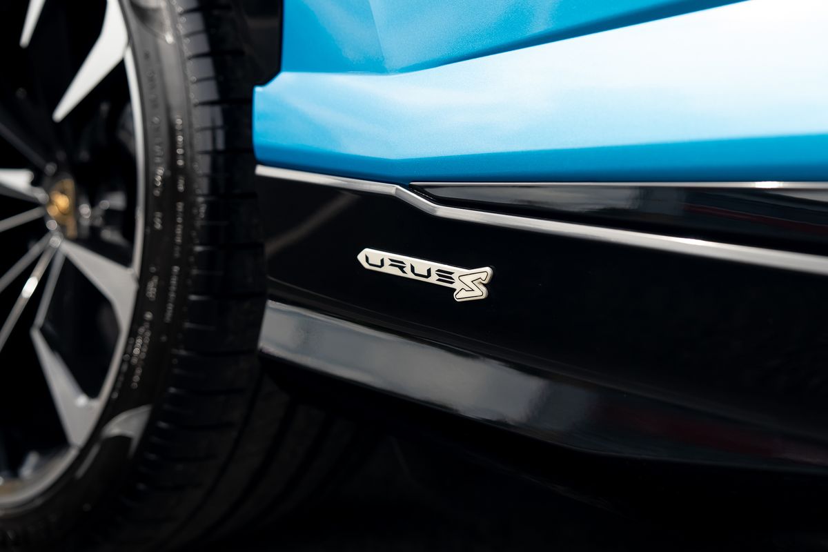 LAMBORGHINI URUS V8 S S