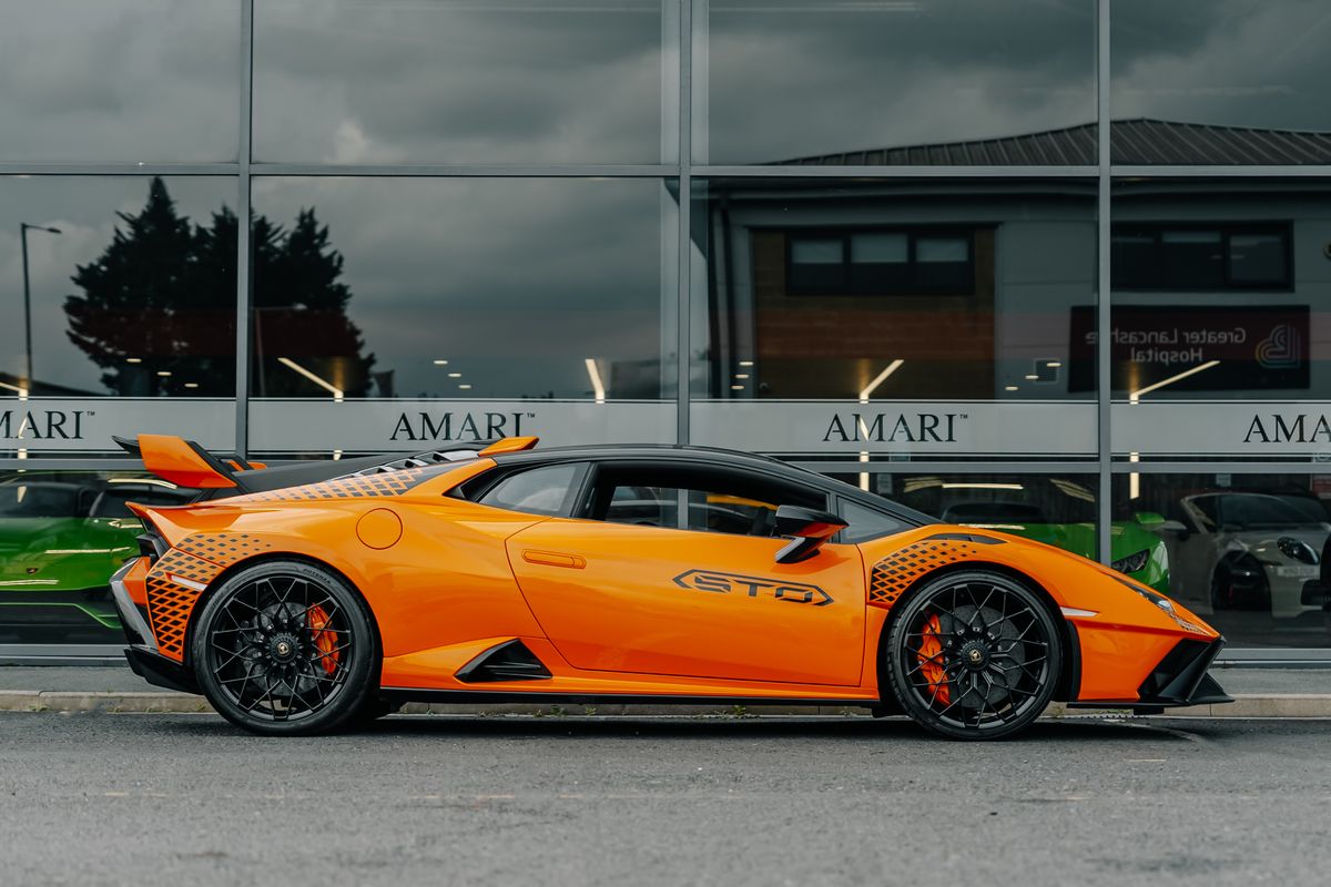 Lamborghini Huracan STO