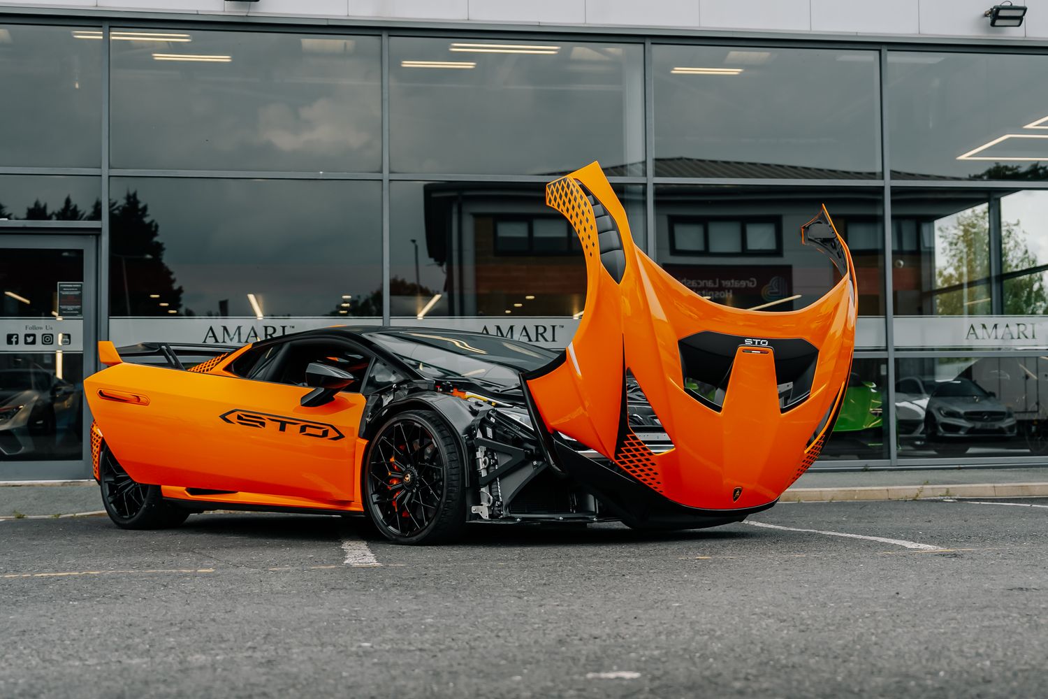 Lamborghini Huracan STO
