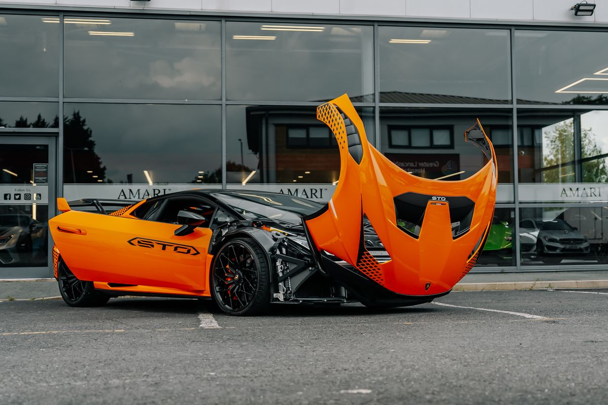 Lamborghini Huracan STO