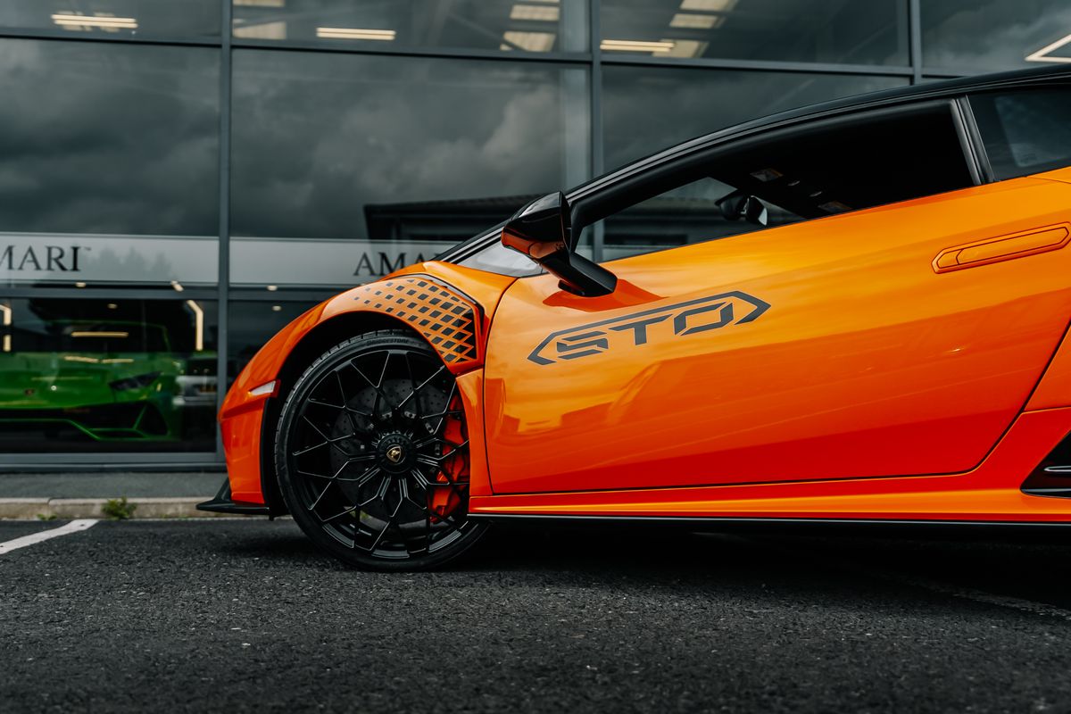 Lamborghini Huracan STO
