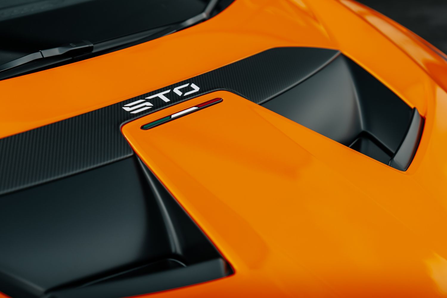 Lamborghini Huracan STO