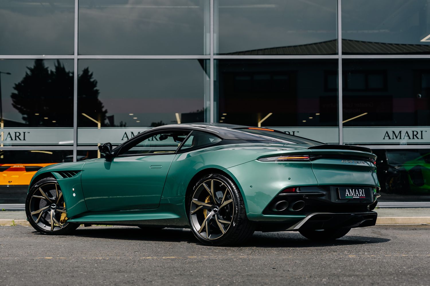 Aston Martin DBS Superleggera V12 - DBS 59 Special Edition