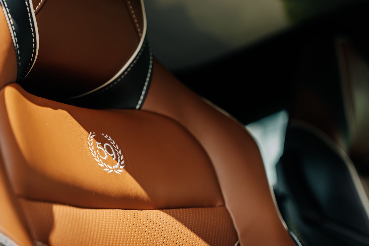 Aston Martin DBS Superleggera V12 - DBS 59 Special Edition