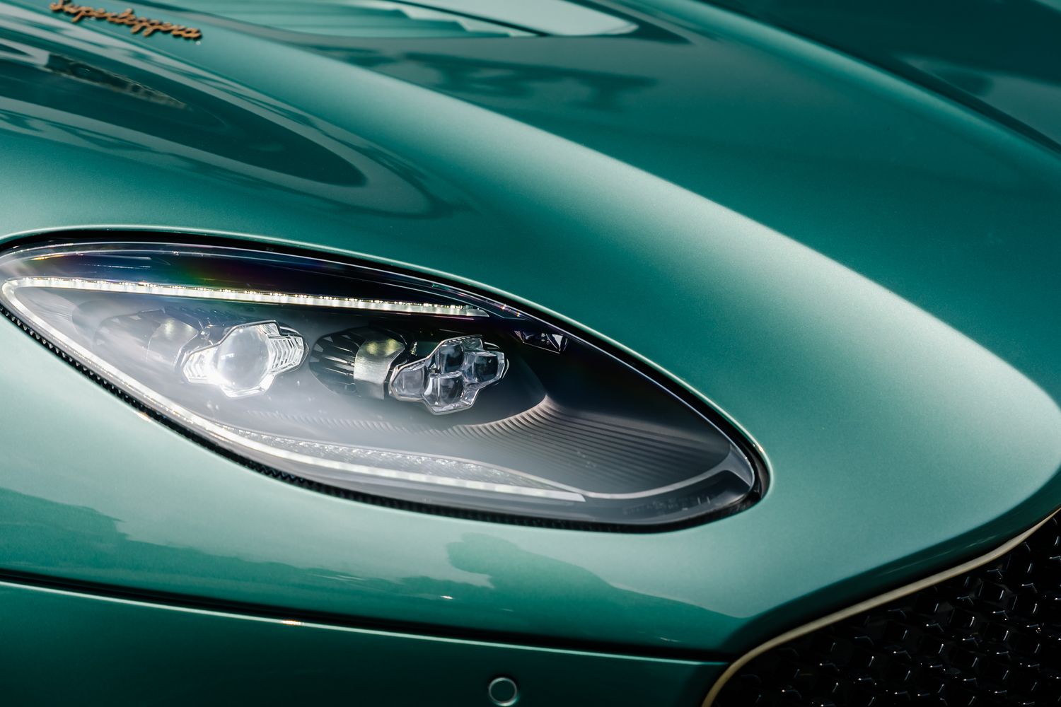 Aston Martin DBS Superleggera V12 - DBS 59 Special Edition