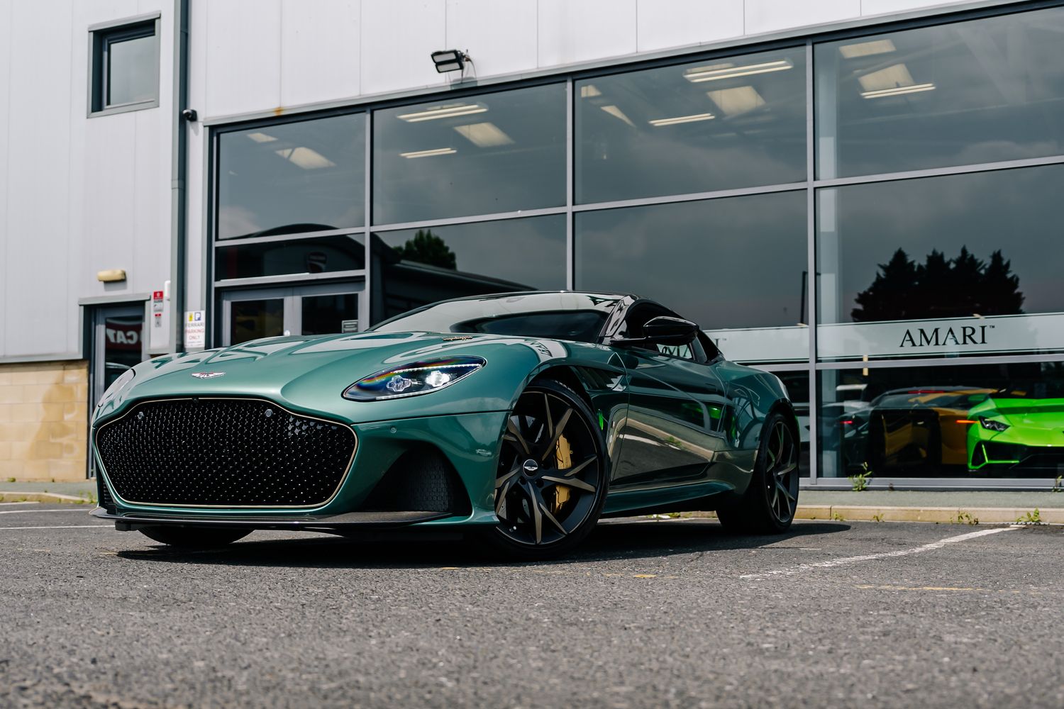 Aston Martin DBS Superleggera V12 - DBS 59 Special Edition