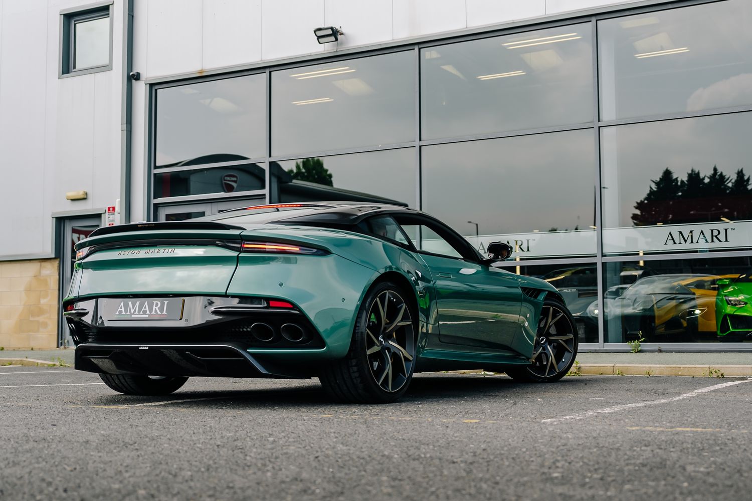 Aston Martin DBS Superleggera V12 - DBS 59 Special Edition