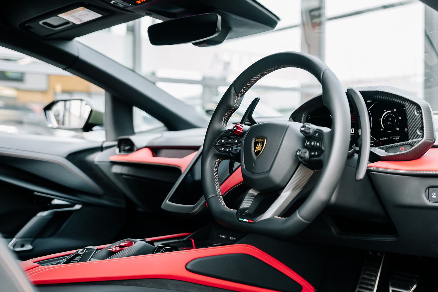 Lamborghini Revuelto