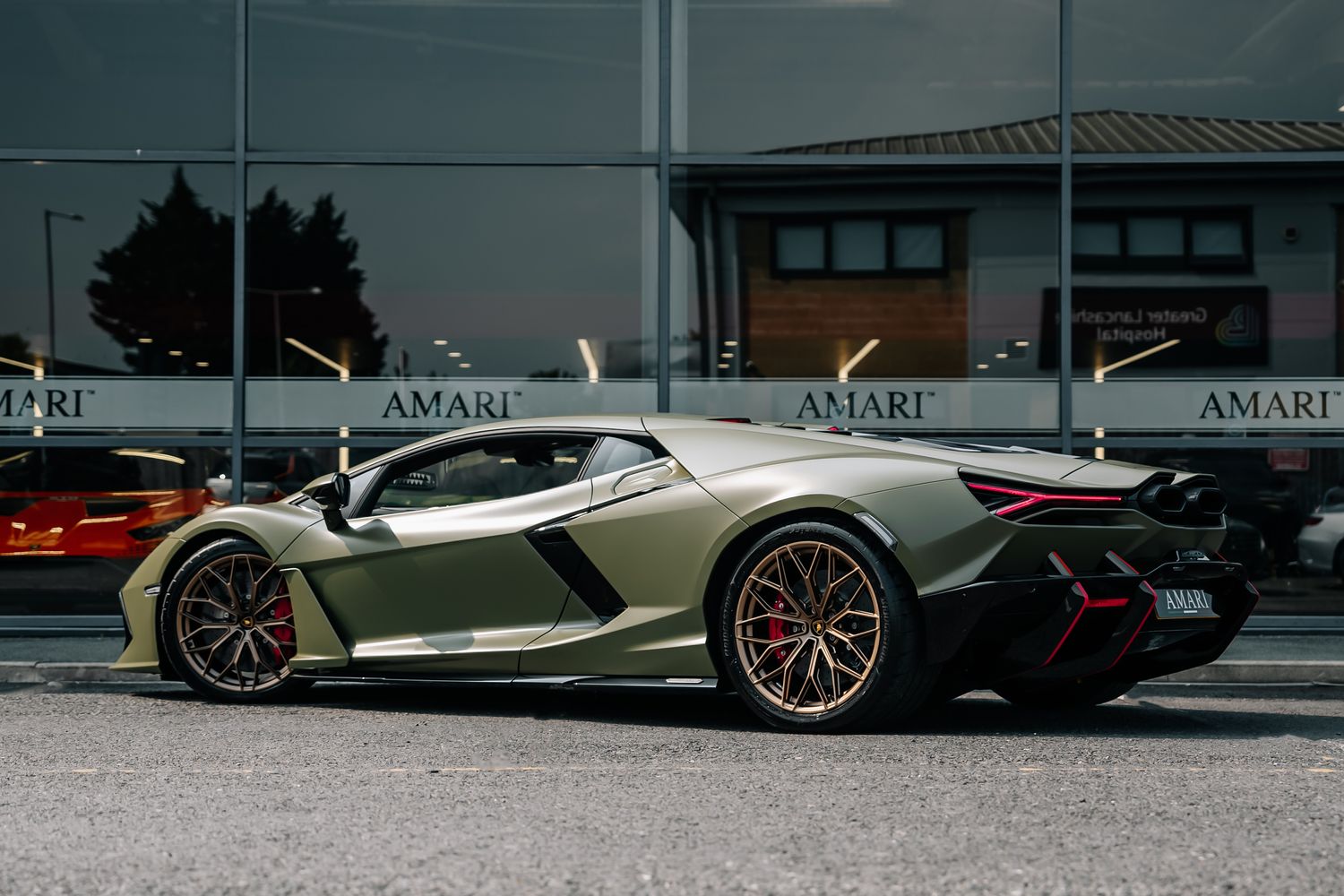 Lamborghini Revuelto