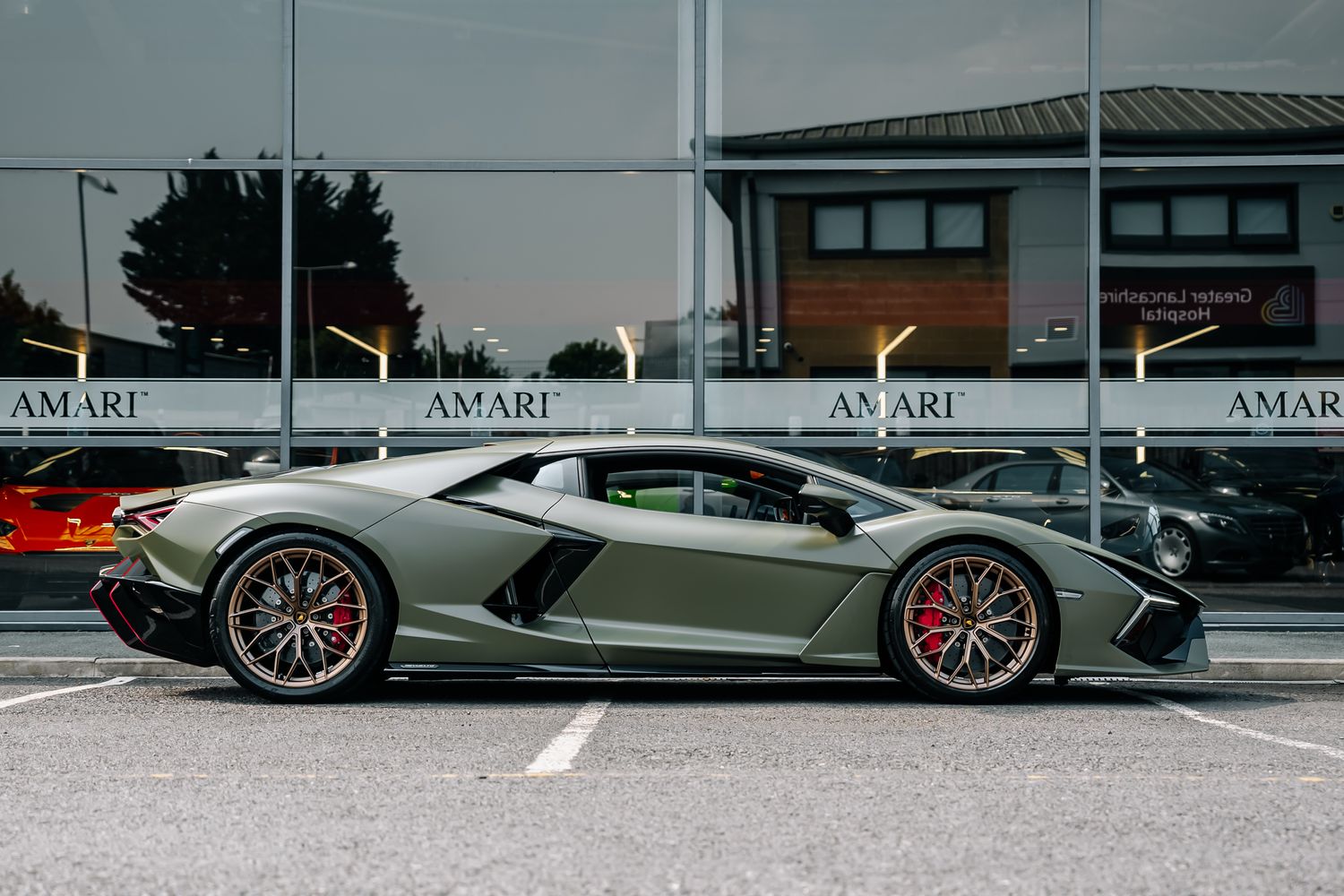 Lamborghini Revuelto
