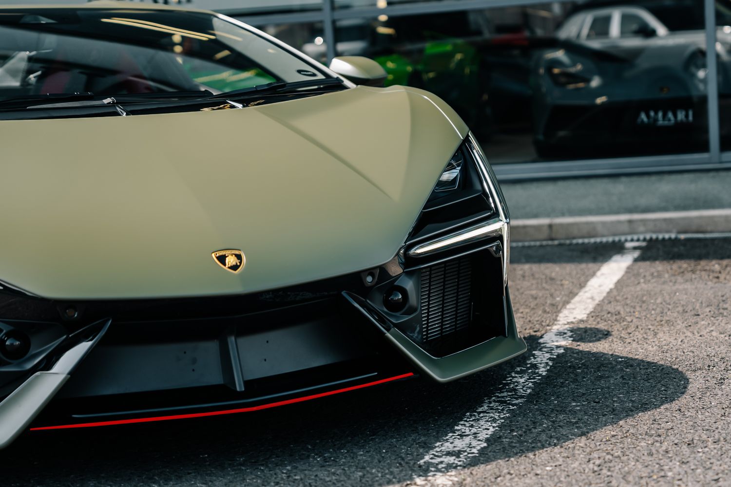 Lamborghini Revuelto