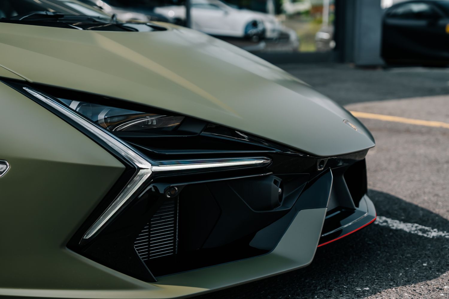 Lamborghini Revuelto