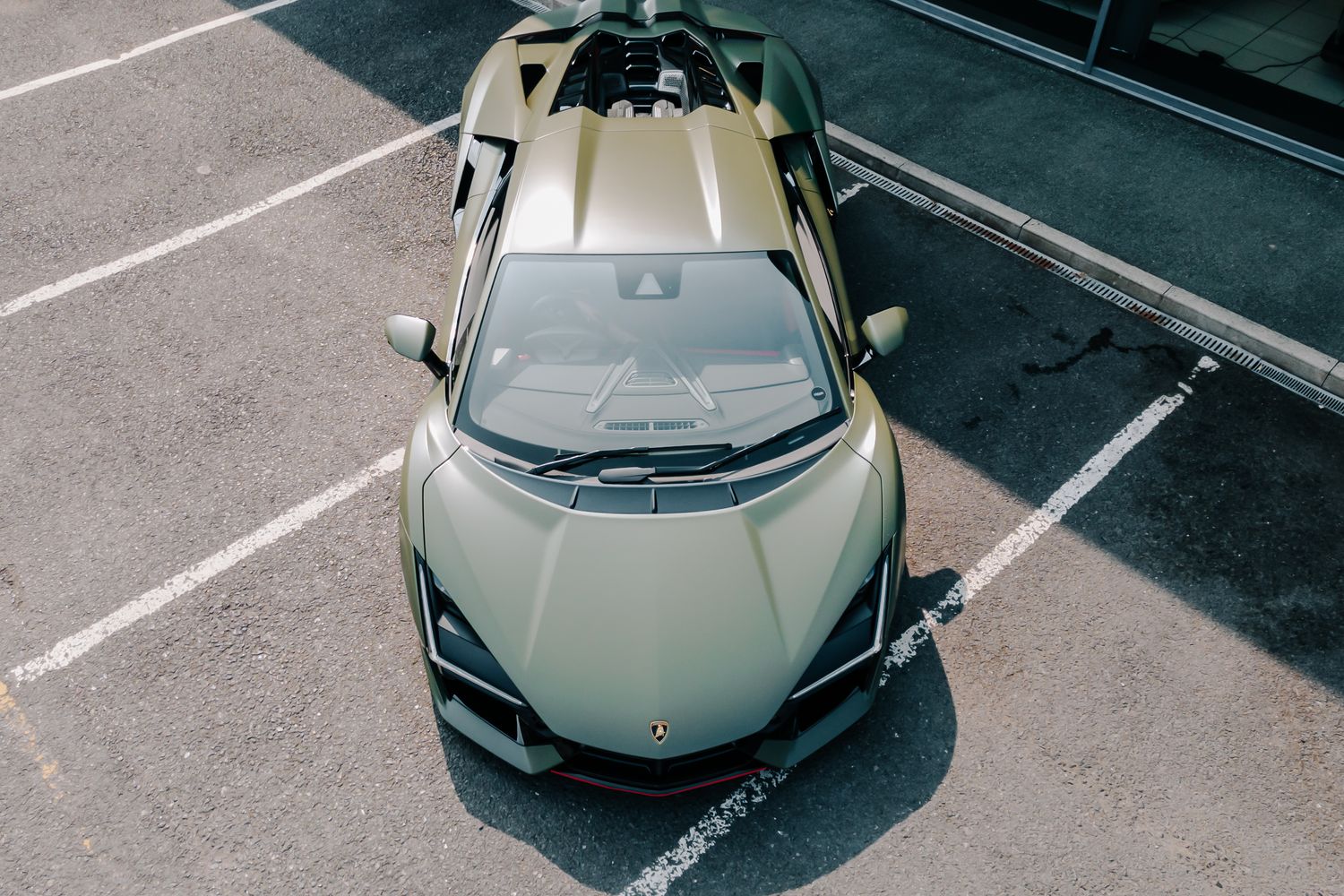 Lamborghini Revuelto