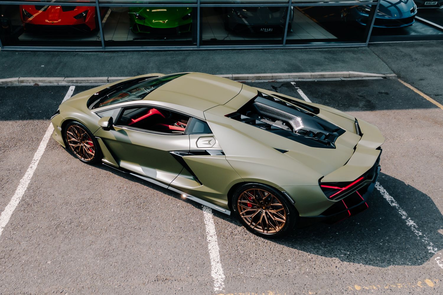 Lamborghini Revuelto