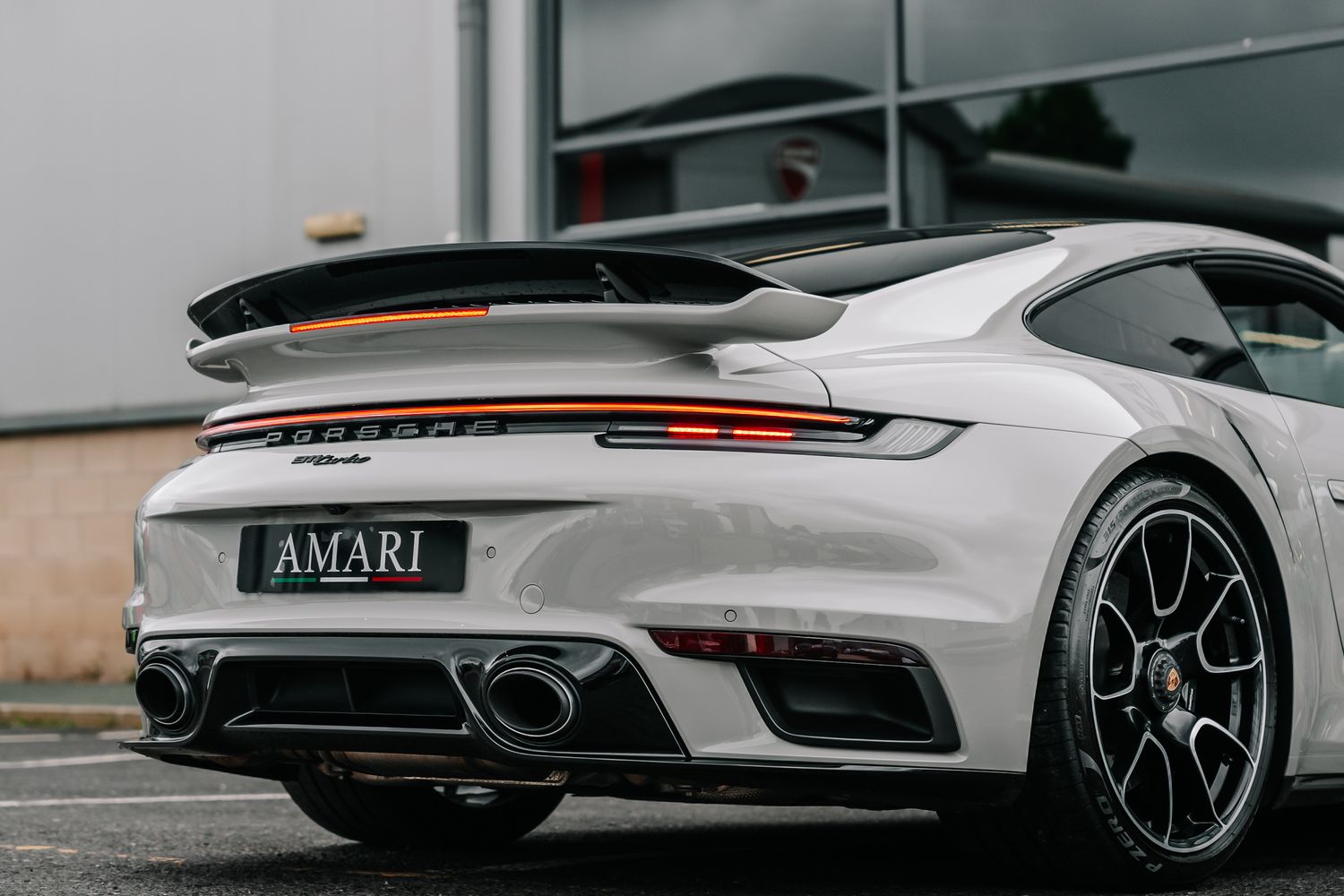 Porsche 911 992 Turbo