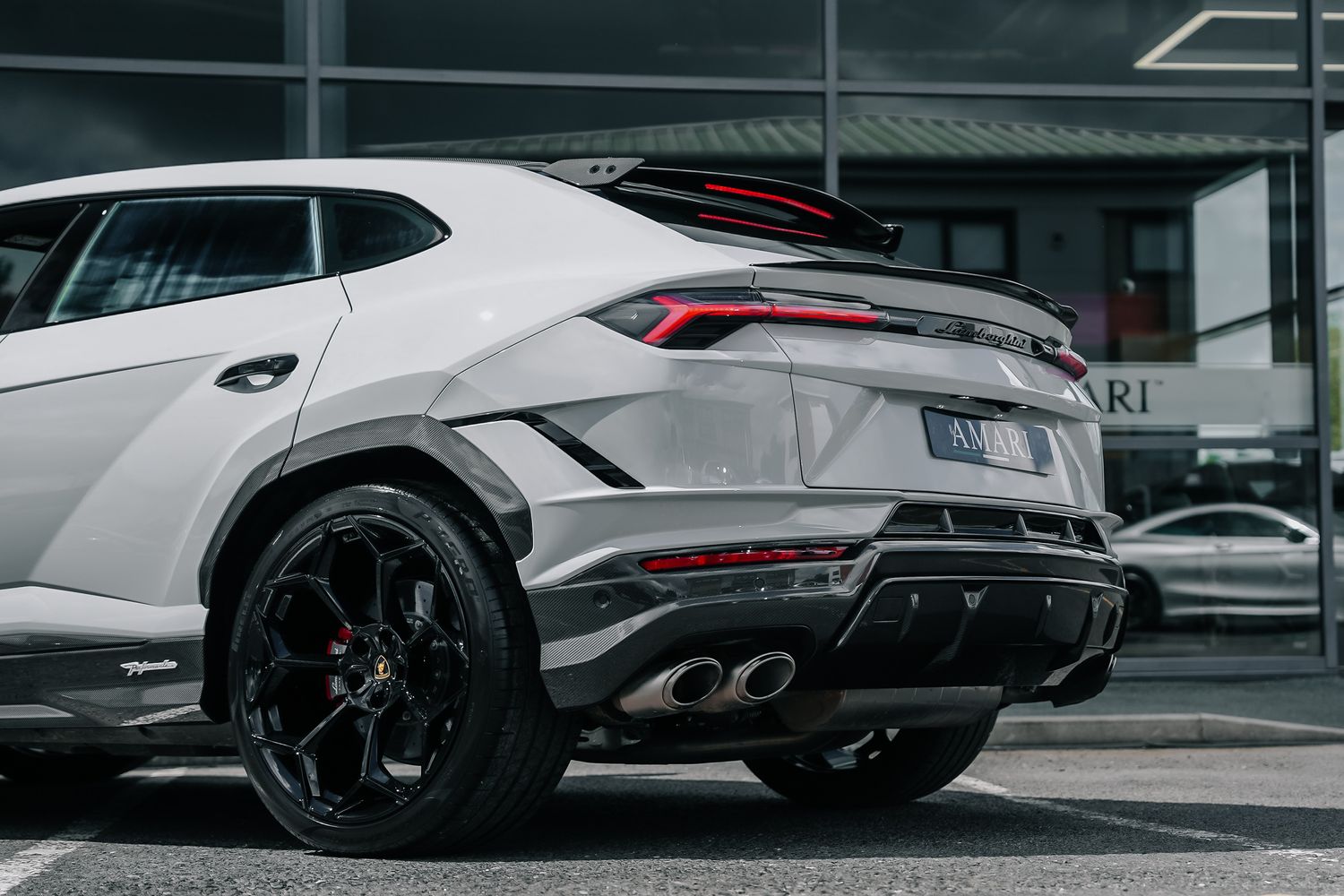 Lamborghini Urus Performante