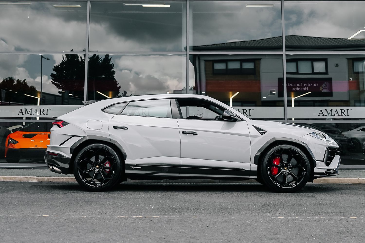 Lamborghini Urus Performante